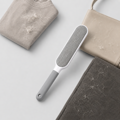 Pocket Pet Hair Detail Brush image 2